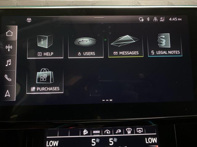 Photo of 2021 Black Metallic Audi e-tron Sportback