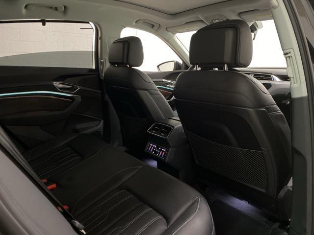 Photo of 2021 Black Metallic Audi e-tron Sportback
