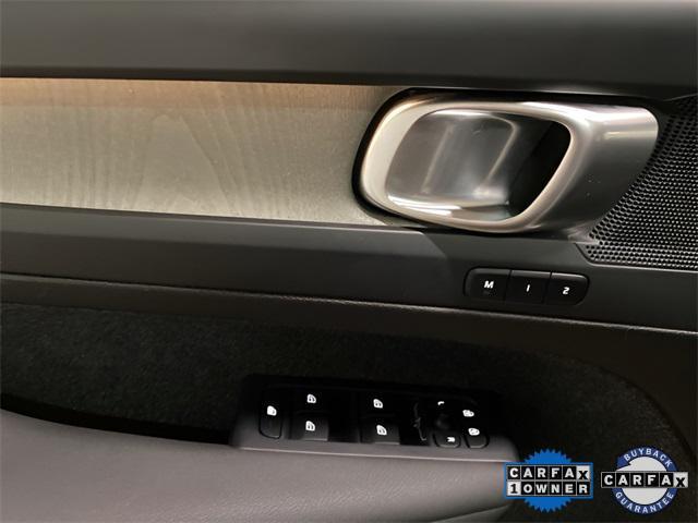 Photo of 2025 Crystal White Pearl Volvo XC40
