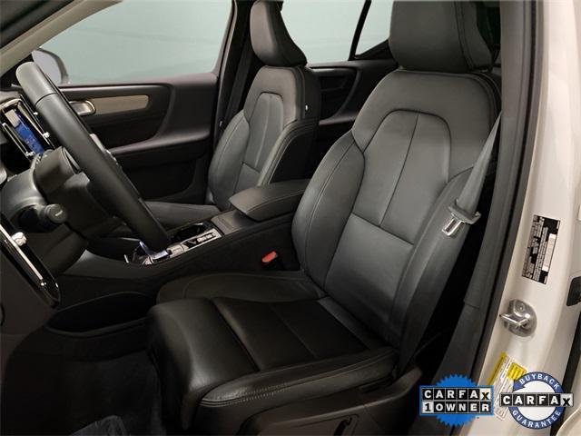 Photo of 2025 Crystal White Pearl Volvo XC40