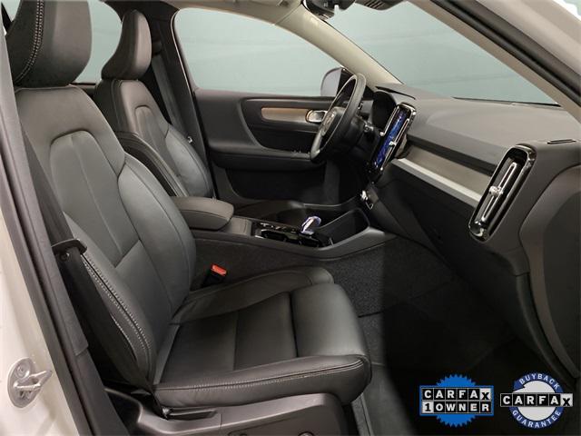 Photo of 2025 Crystal White Pearl Volvo XC40