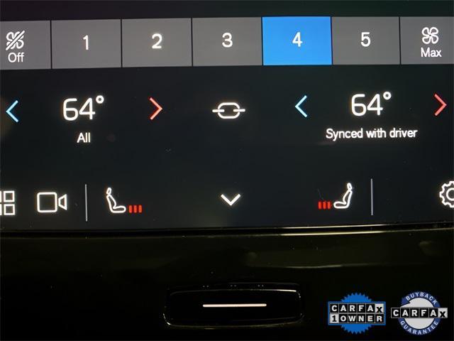 Photo of 2025 Crystal White Pearl Volvo XC40