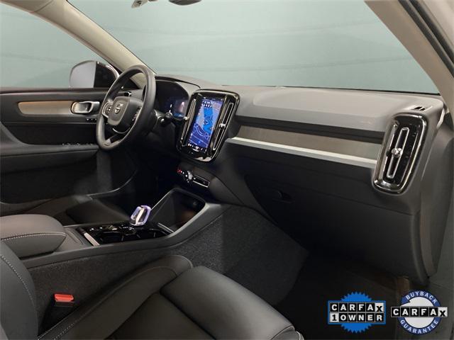 Photo of 2025 Crystal White Pearl Volvo XC40