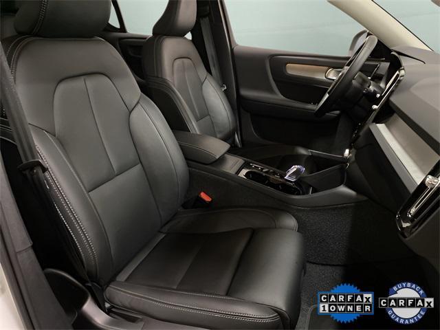 Photo of 2025 Crystal White Pearl Volvo XC40