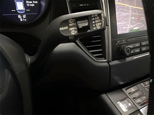 Photo of 2017 GRAY Porsche Macan