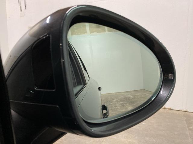 Photo of 2017 GRAY Porsche Macan