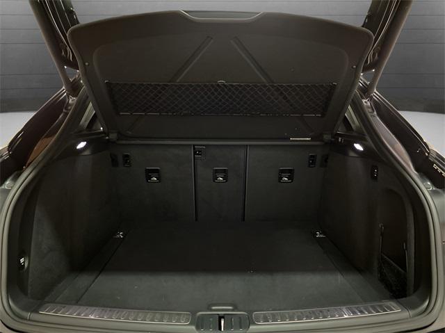 Photo of 2017 GRAY Porsche Macan