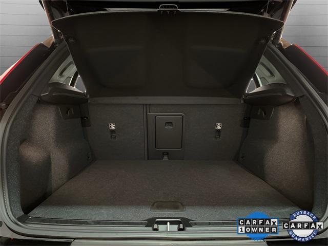 Photo of 2025 Onyx Black Metallic Volvo XC40