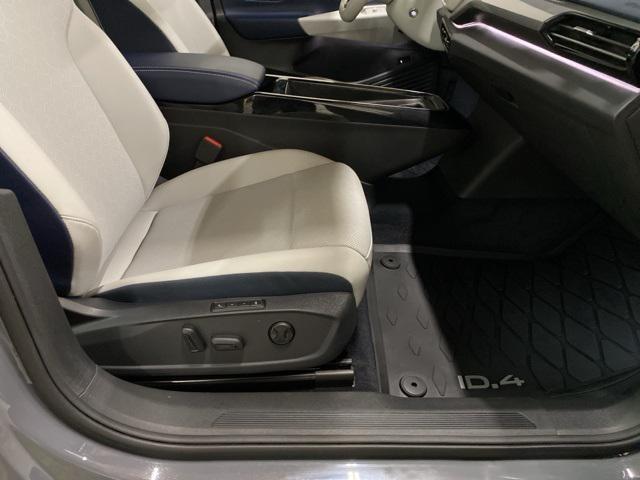 Photo of 2023 Pure Gray Volkswagen ID.4