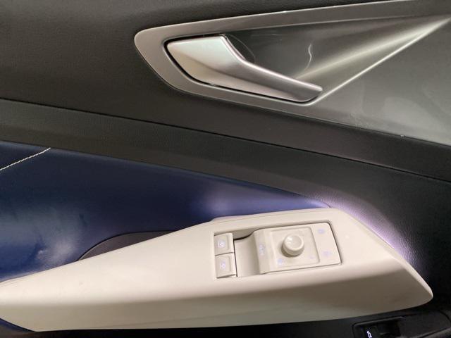 Photo of 2023 Pure Gray Volkswagen ID.4