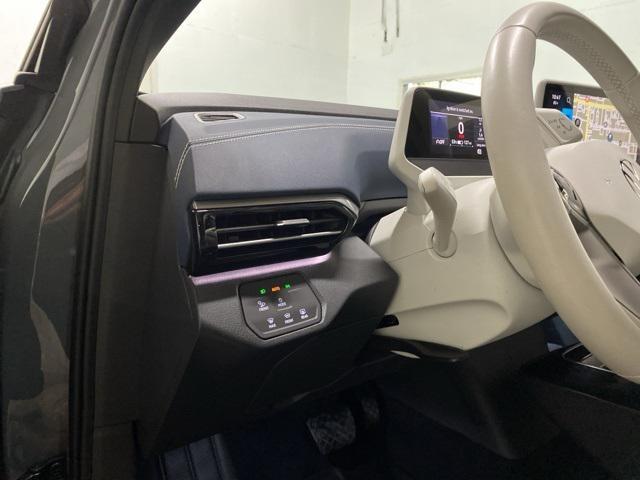 Photo of 2023 Pure Gray Volkswagen ID.4