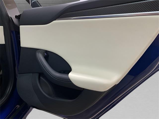 Photo of 2022 Deep Blue Metallic Tesla Model S