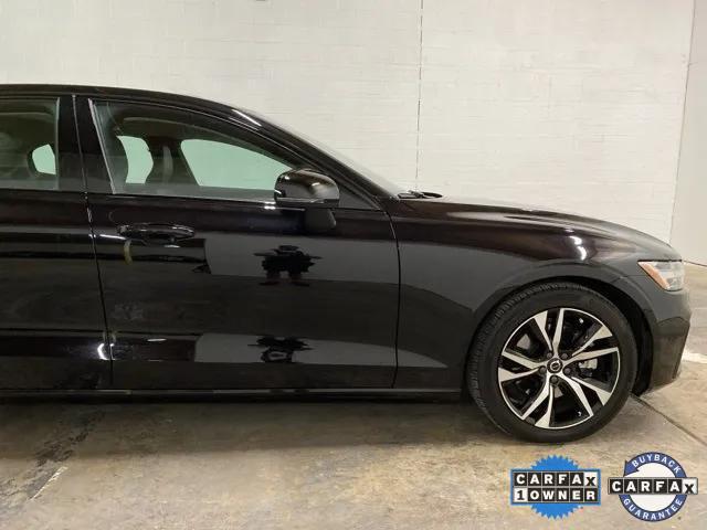 Photo of 2025 Onyx Black Metallic Volvo S60