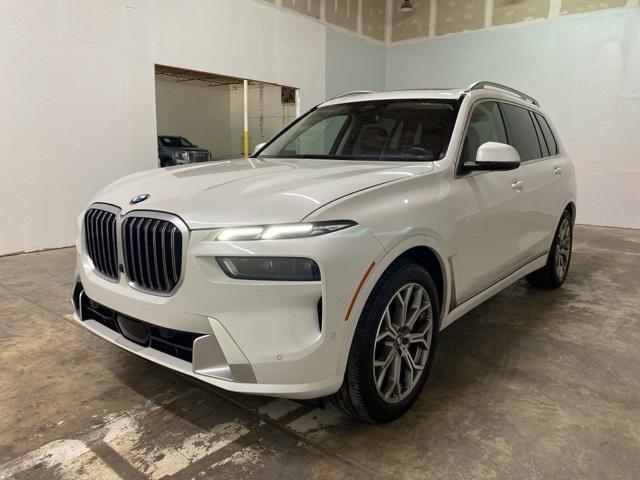 2023 BMW X7
