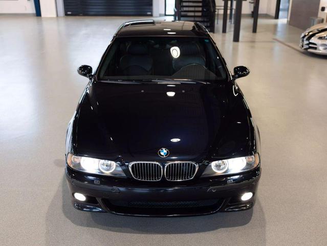 Photo of 2003 Blue BMW M5