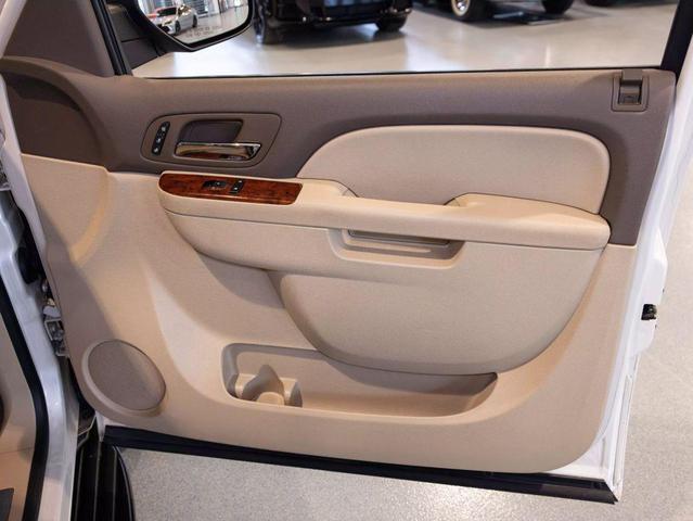 Photo of 2013  Chevrolet Tahoe