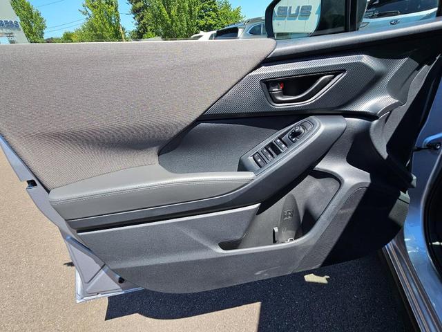 Photo of 2025 Ice Silver Metallic Subaru Crosstrek