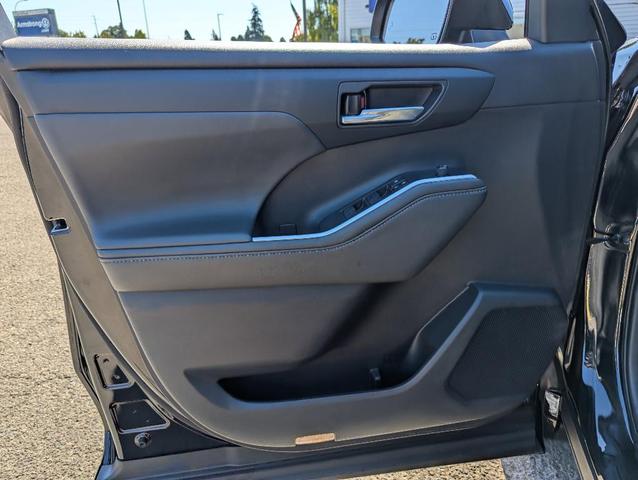 Photo of 2020  Toyota Highlander Hybrid