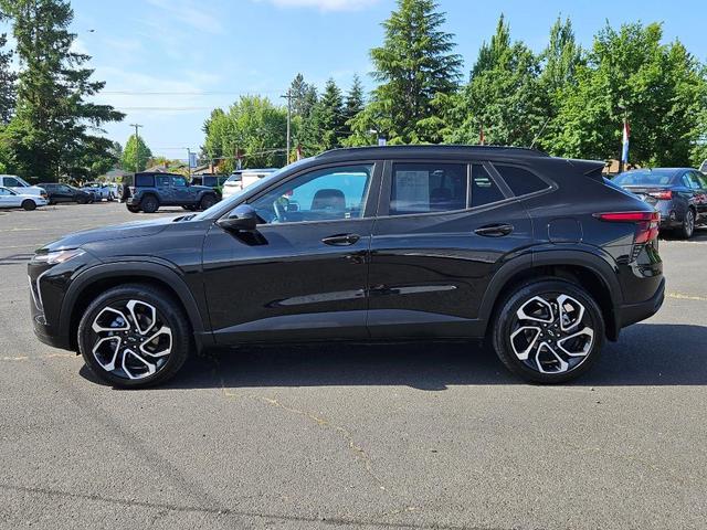 Photo of 2025 Mosaic Black Metallic Chevrolet Trax