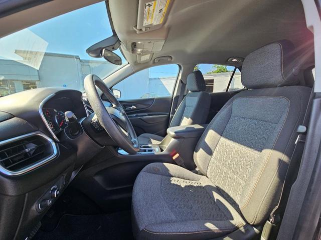 Photo of 2023 Gray Chevrolet Equinox