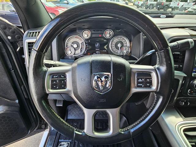 Photo of 2018 Brilliant Black Crystal Pearlcoat RAM 2500