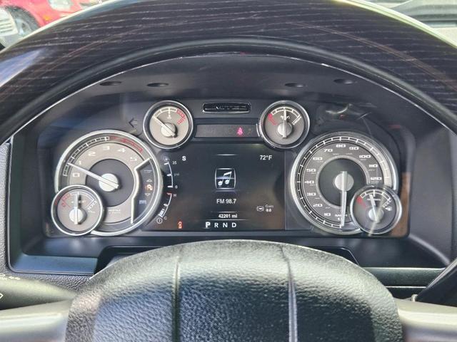 Photo of 2018 Brilliant Black Crystal Pearlcoat RAM 2500