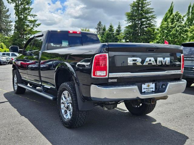 Photo of 2018 Brilliant Black Crystal Pearlcoat RAM 2500