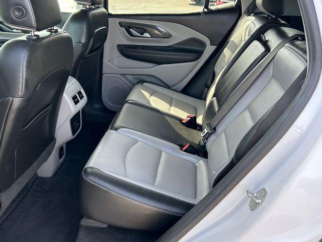Photo of 2022 Summit White GMC Terrain