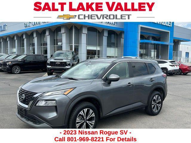 Photo of 2023 Gun Metallic Nissan Rogue