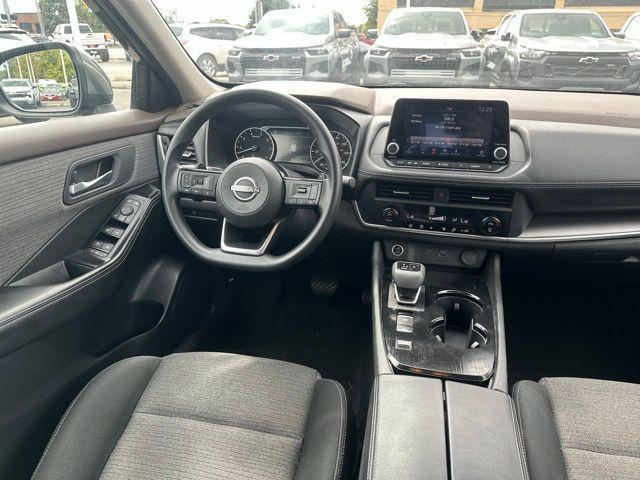 Photo of 2023 Gun Metallic Nissan Rogue