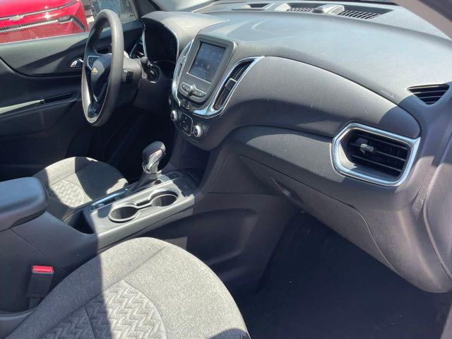 Photo of 2023 Summit White Chevrolet Equinox