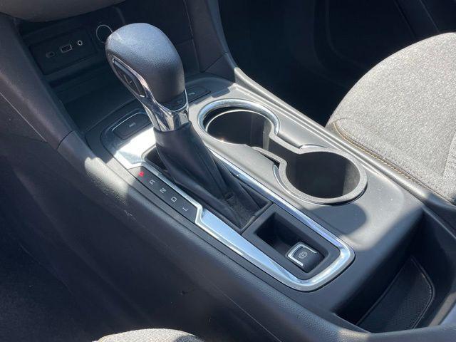 Photo of 2023 Summit White Chevrolet Equinox