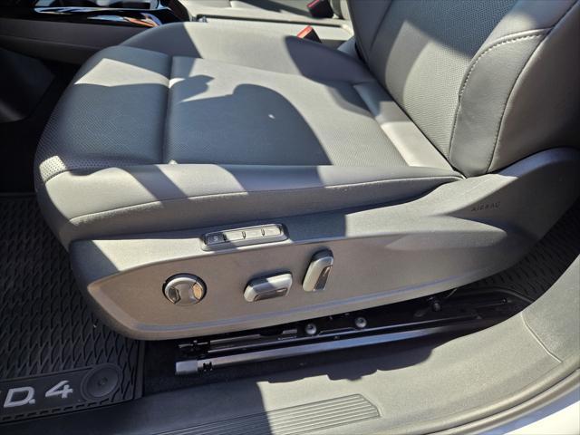 Photo of 2021 White Volkswagen ID.4