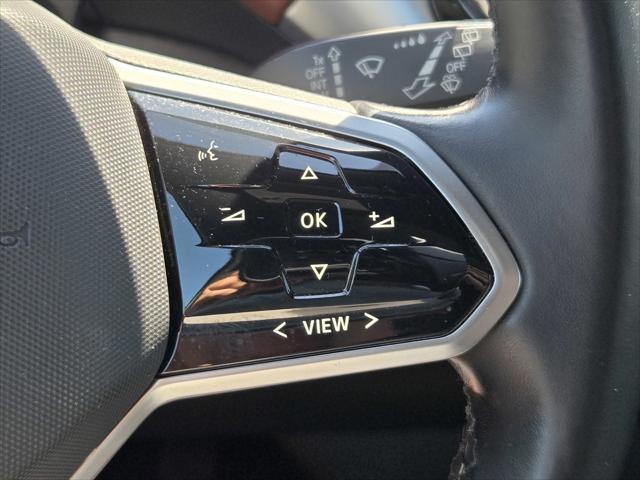 Photo of 2021 White Volkswagen ID.4