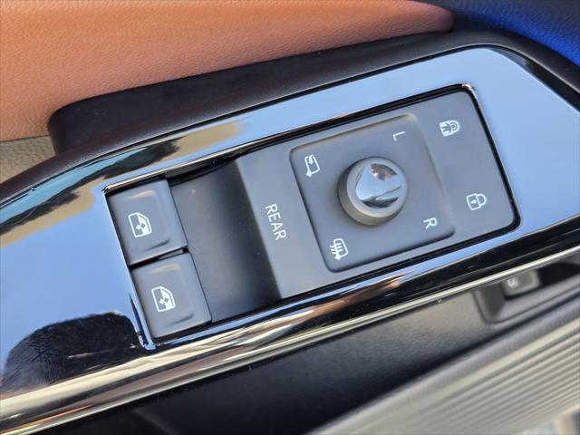 Photo of 2021 White Volkswagen ID.4