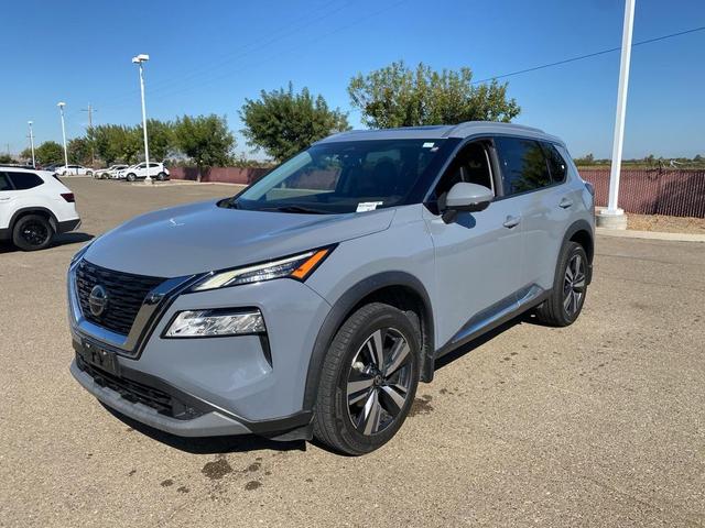 Photo of 2021 Boulder Gray Pearl Nissan Rogue
