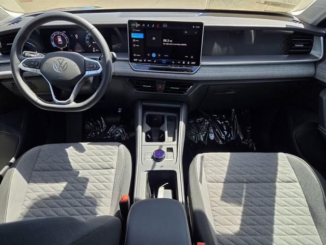 Photo of 2025 Deep Black Pearl Volkswagen Tiguan