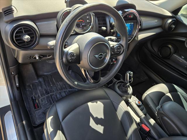 Photo of 2020 Pepper White MINI Hardtop
