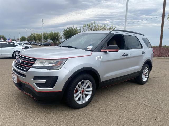 Photo of 2017 Ingot Silver Ford Explorer