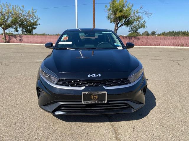 Photo of 2024 Aurora Black Pearl Kia Forte