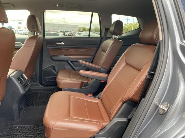 Photo of 2022 Platinum Gray Metallic Volkswagen Atlas