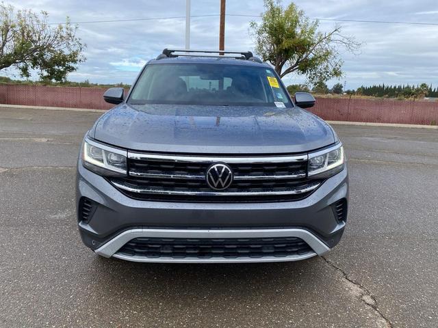 Photo of 2022 Platinum Gray Metallic Volkswagen Atlas