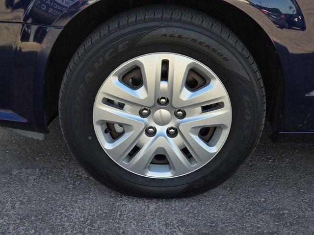 Photo of 2017 Contusion Blue Pearlcoat Dodge Grand Caravan