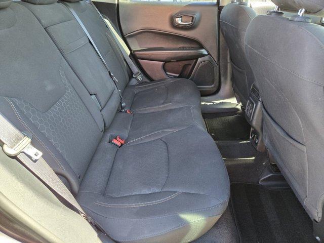 Photo of 2018 Granite Crystal Clearcoat Metallic Jeep Compass
