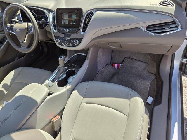 Photo of 2017 Arctic Blue Metallic Chevrolet Malibu