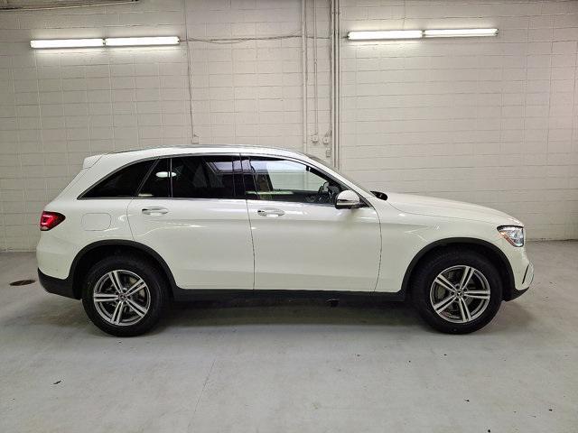 Photo of 2022 White Mercedes-Benz GLC 300