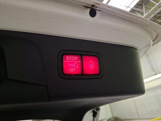 Photo of 2022 White Mercedes-Benz GLC 300