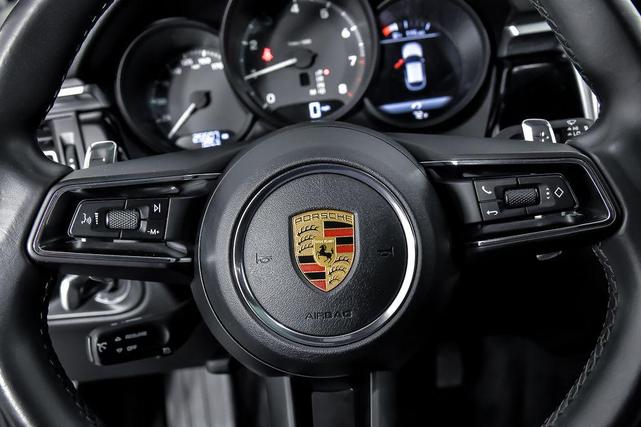 Photo of 2022 Blue Porsche Macan