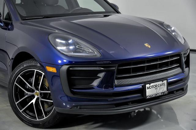 Photo of 2022 Blue Porsche Macan