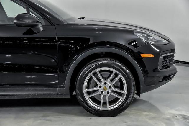 Photo of 2019 Black Porsche Cayenne